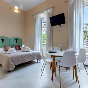 Bonnystudios , Cagliari Italia